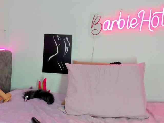 BarbieHotLaura