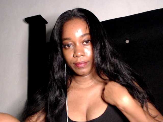 Enchantriss's BongaCams show and profile