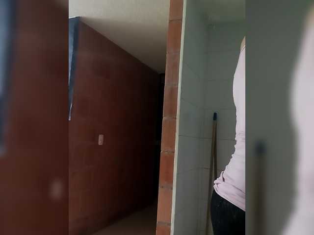 IMENET's BongaCams show and profile