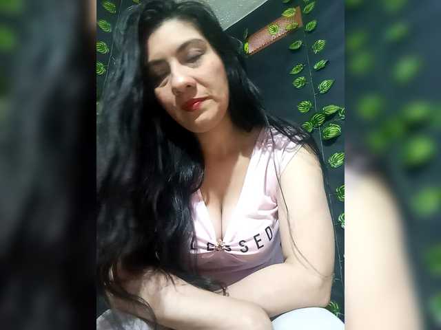 IMENET's BongaCams show and profile