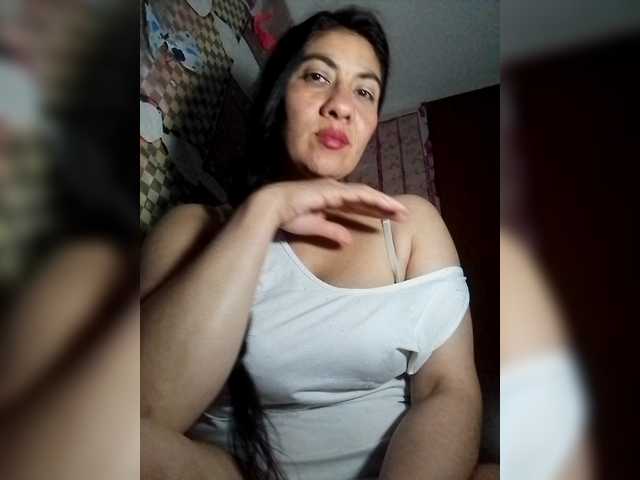 IMENET's BongaCams show and profile