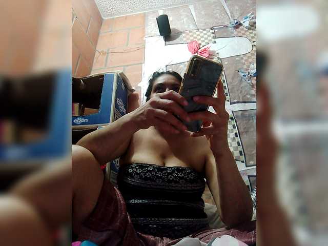 IMENET's BongaCams show and profile