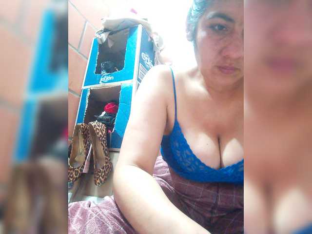 IMENET's BongaCams show and profile