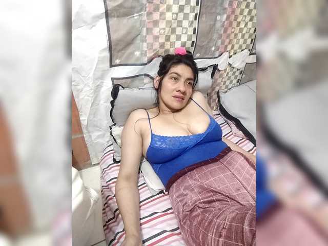 IMENET es otra cam chica española por descubrir