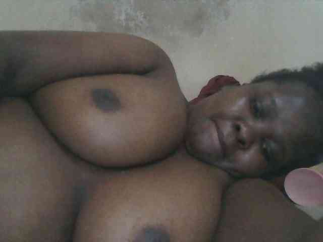 Group chat for 20 39 tokens, Full privates for 90 tokens, Privates for 30 5..., dildo ebony 9