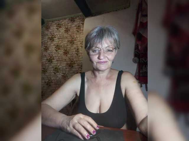 NikaGold45's BongaCams show and profile