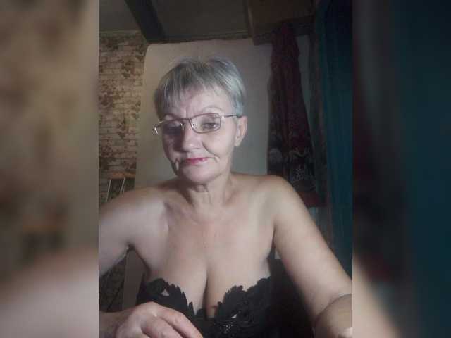 NikaGold45's BongaCams show and profile