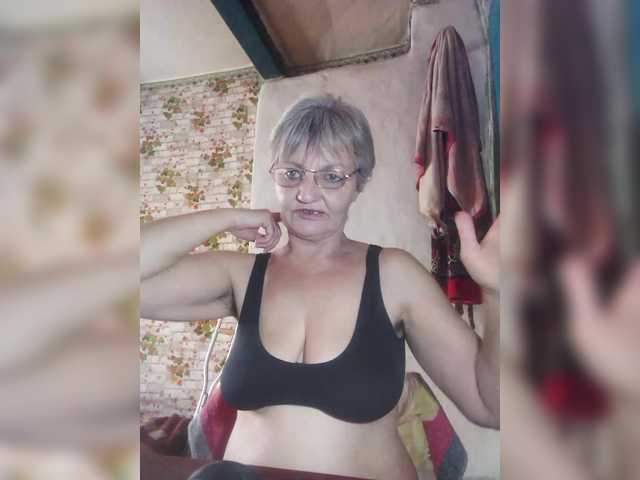 NikaGold45's BongaCams show and profile