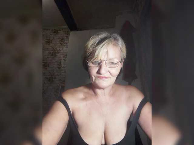 NikaGold45 from BongaCams