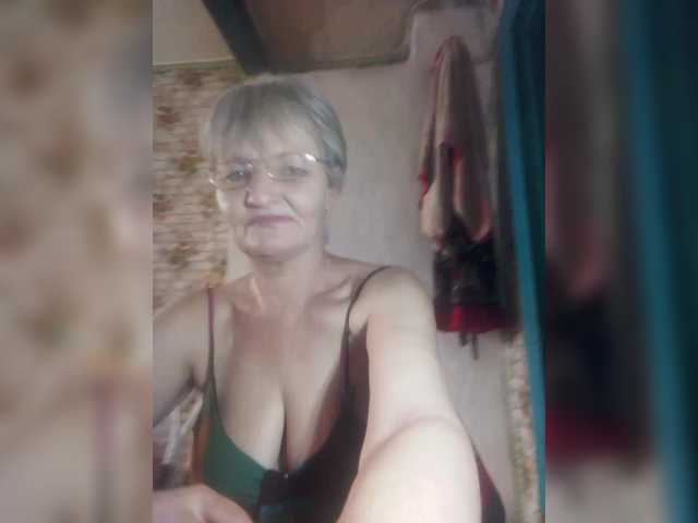 NikaGold45's BongaCams show and profile