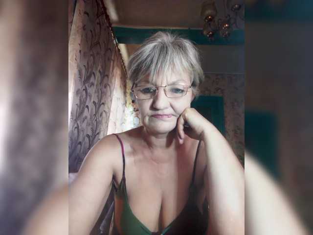 NikaGold45's BongaCams show and profile
