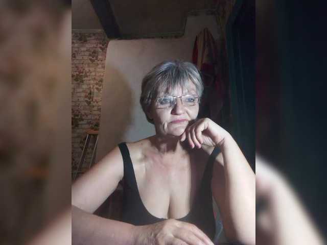 NikaGold45's BongaCams show and profile