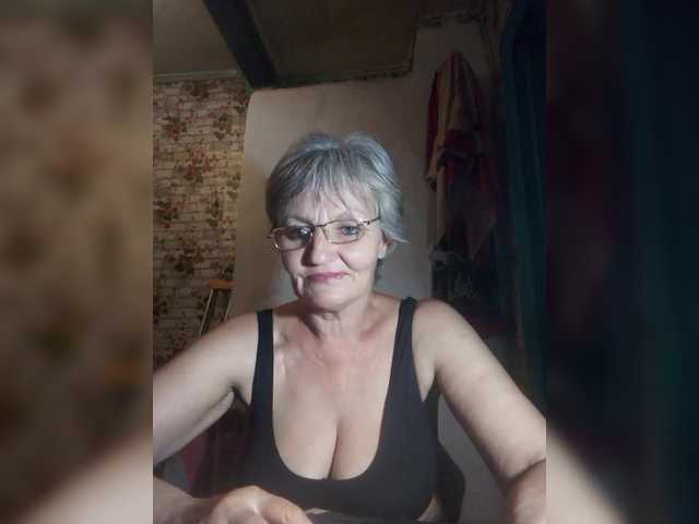 NikaGold45's BongaCams show and profile