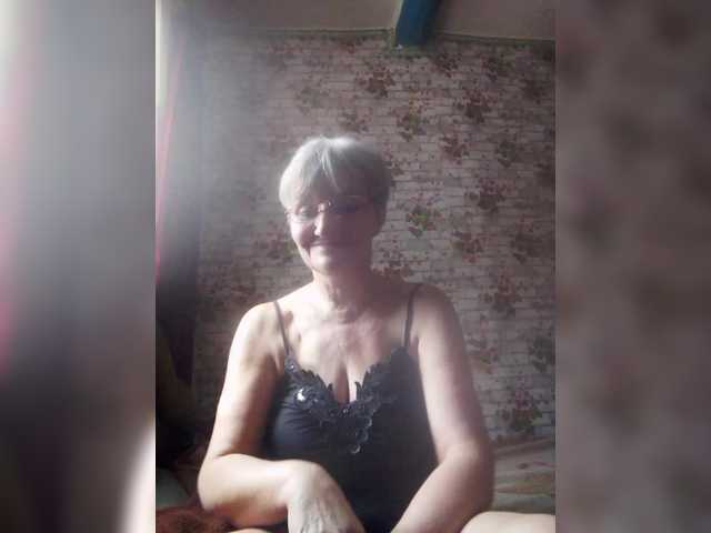 NikaGold45's BongaCams show and profile