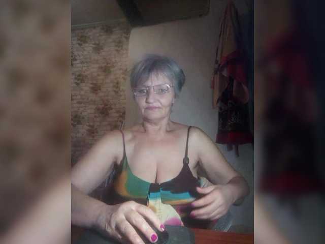 NikaGold45's BongaCams show and profile