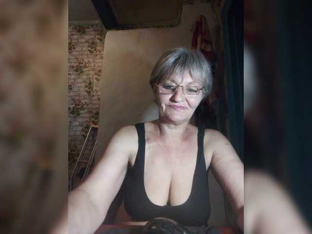 NikaGold45's BongaCams show and profile