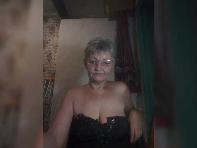 NikaGold45's BongaCams show and profile