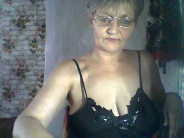 NikaGold45's BongaCams show and profile
