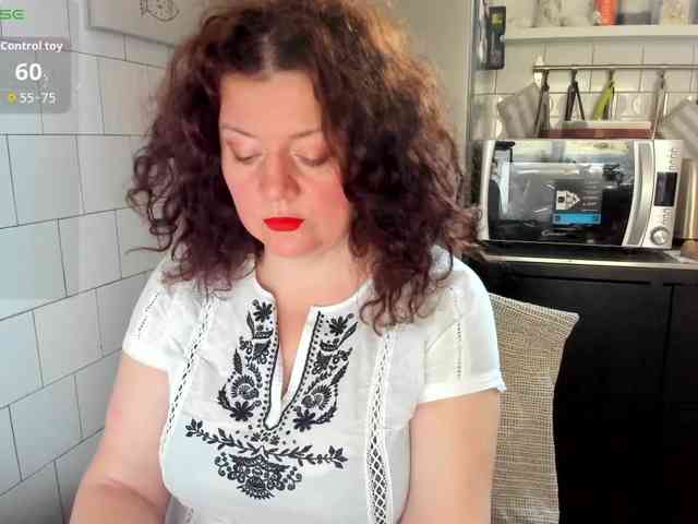 LadyReda Live Webcam on BongaCams