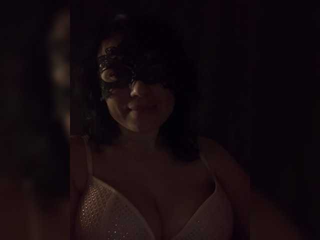 1INNA's BongaCams show and profile