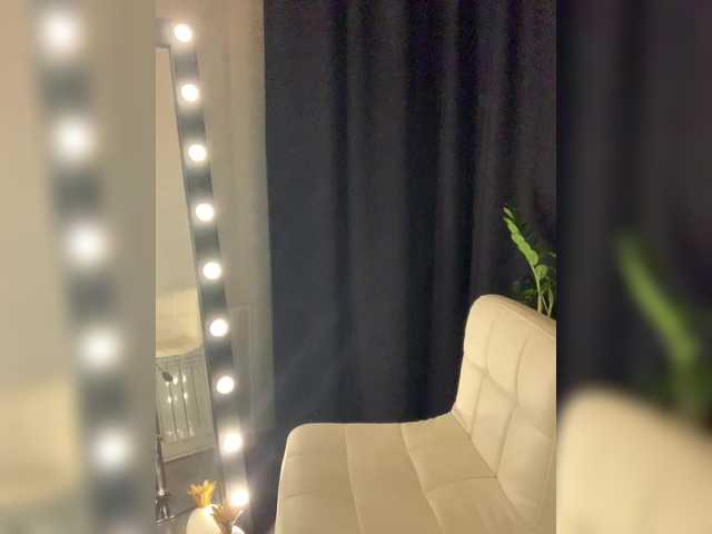 1INNA's BongaCams show and profile