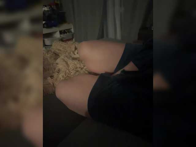 velaskesssz's BongaCams show and profile