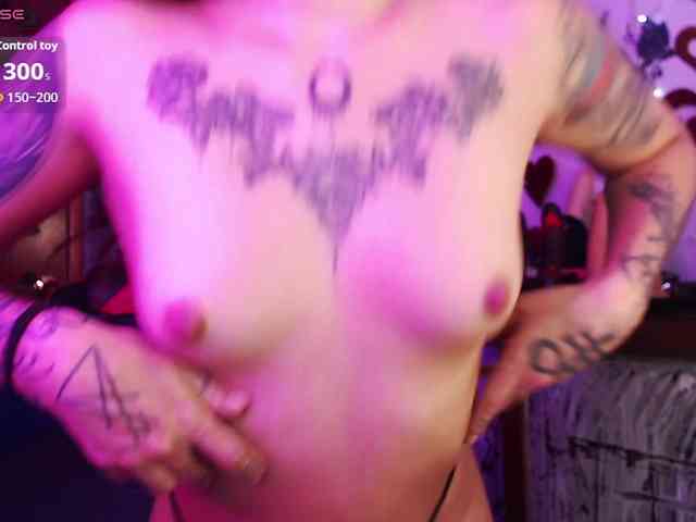 Demon-sofy-1 Demon-sofy-1