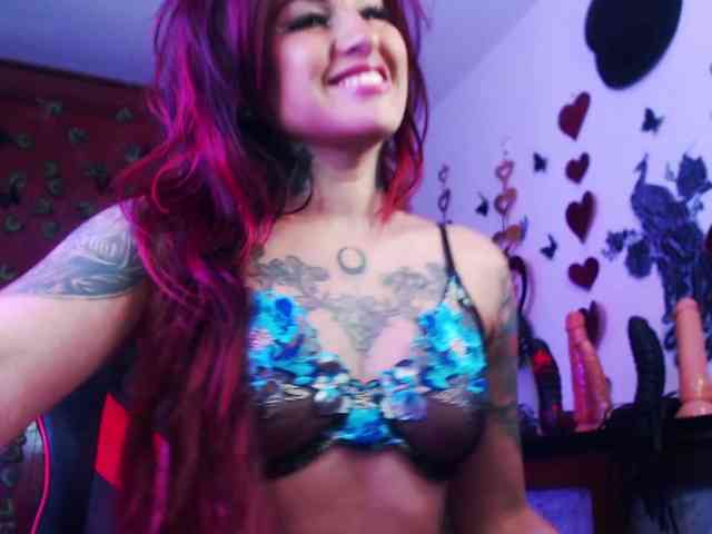 free video chatting Demon-sofy-1