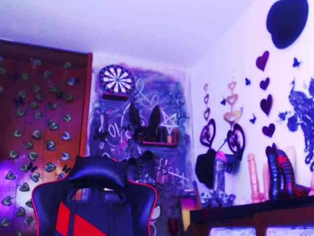 Demon-sofy-1 webcam