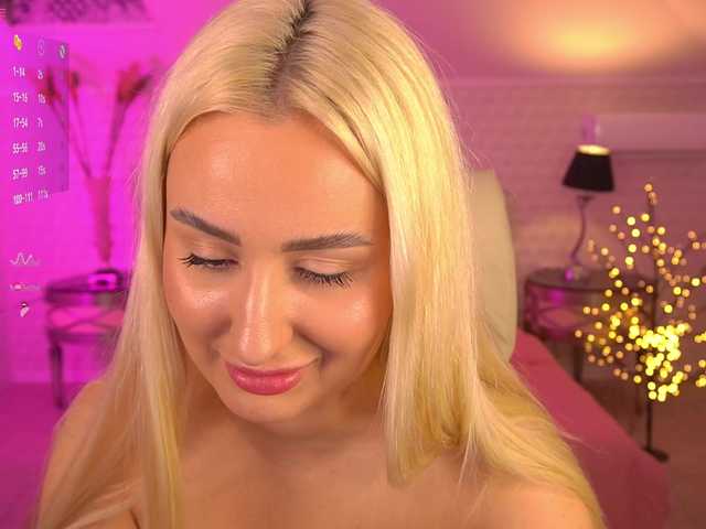 ViolaMe's BongaCams show and profile