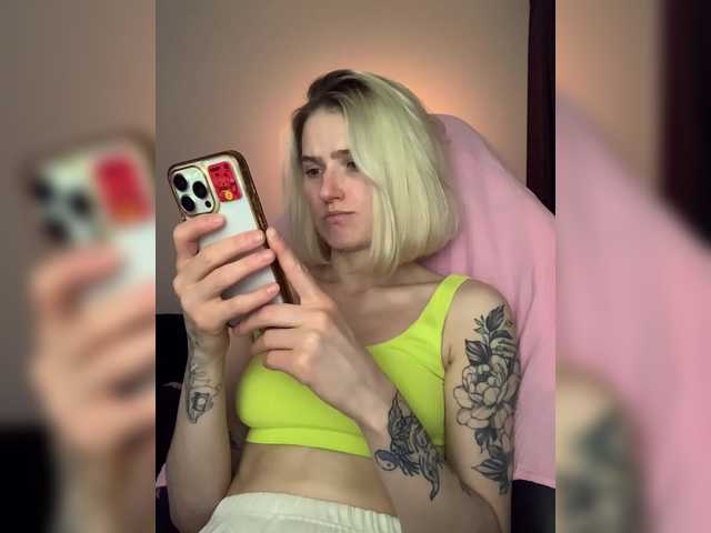 Asya-baby's BongaCams show and profile