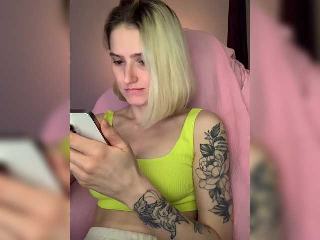 Asya-baby's BongaCams show and profile