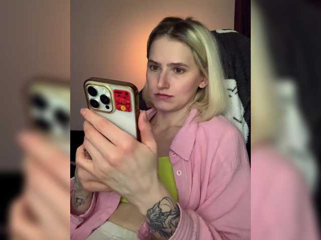 Asya-baby's BongaCams show and profile