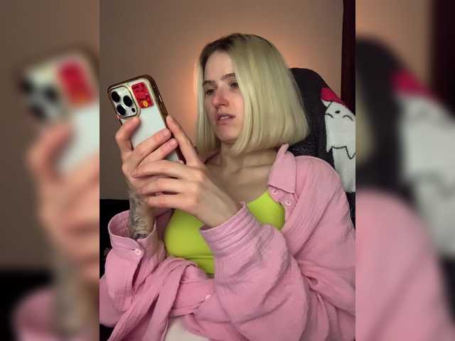 Asya-baby's BongaCams show and profile