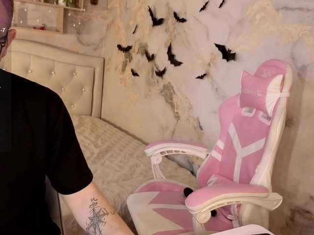 Sex chat gratuit in direct cu Kristallik-1 pe BongaCams