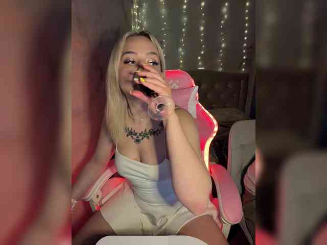free web cam chat Kristallik-1
