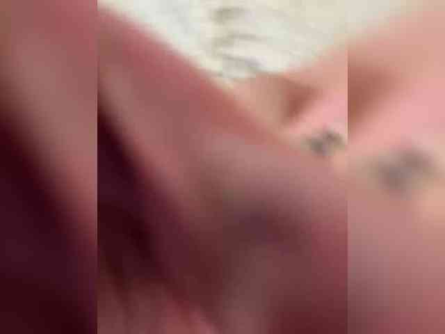 Kristallik-1 Live Webcam on BongaCams