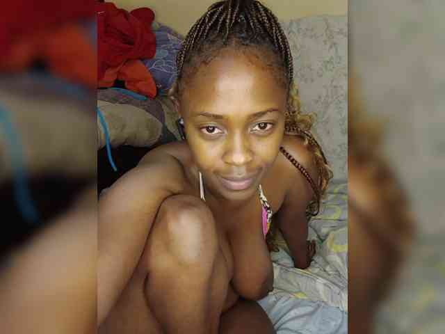 prettycumonme69 webcam
