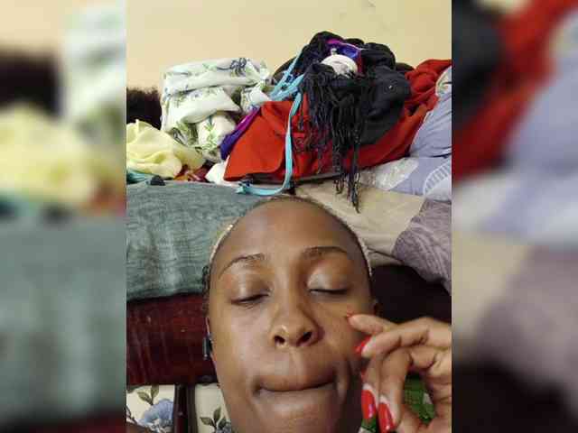 prettycumonme69 webcam