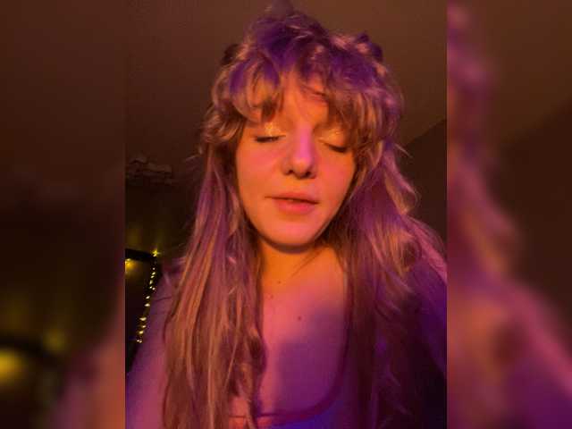 CatinMilkland's BongaCams show and profile