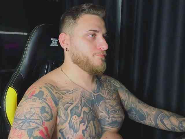 JohhnyLongcock JohhnyLongcock