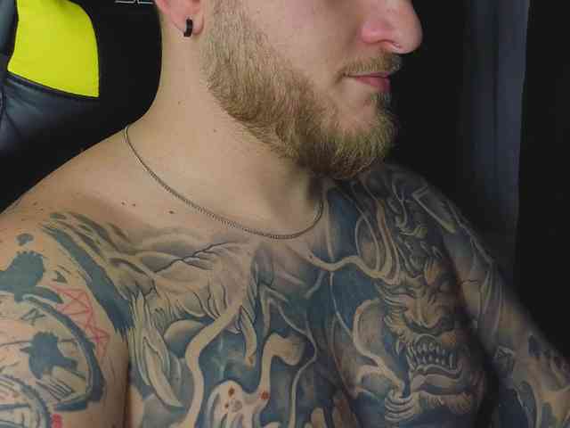 JohhnyLongcock JohhnyLongcock