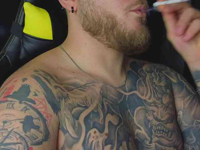 JohhnyLongcock JohhnyLongcock