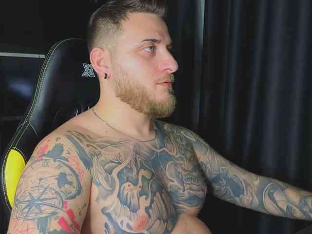 JohhnyLongcock JohhnyLongcock