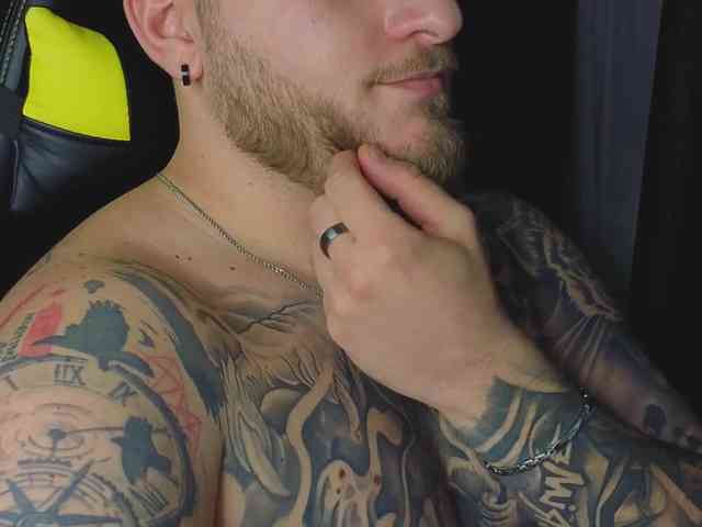 JohhnyLongcock JohhnyLongcock