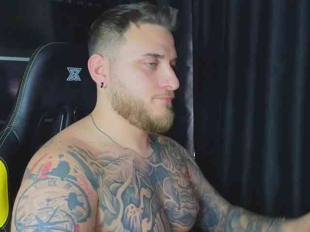 JohhnyLongcock JohhnyLongcock