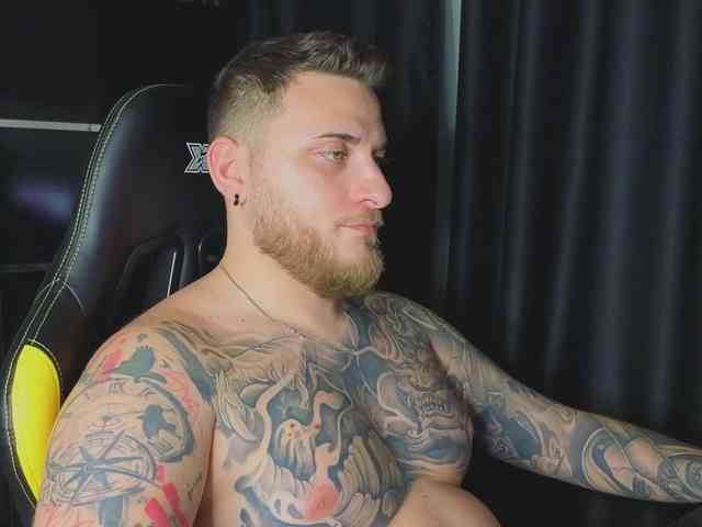 JohhnyLongcock JohhnyLongcock