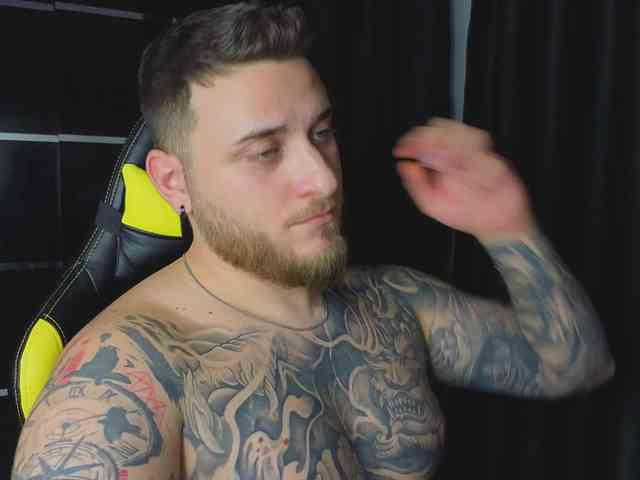 JohhnyLongcock JohhnyLongcock