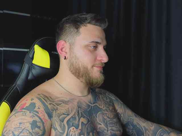 JohhnyLongcock JohhnyLongcock