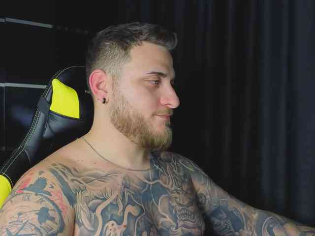 JohhnyLongcock JohhnyLongcock